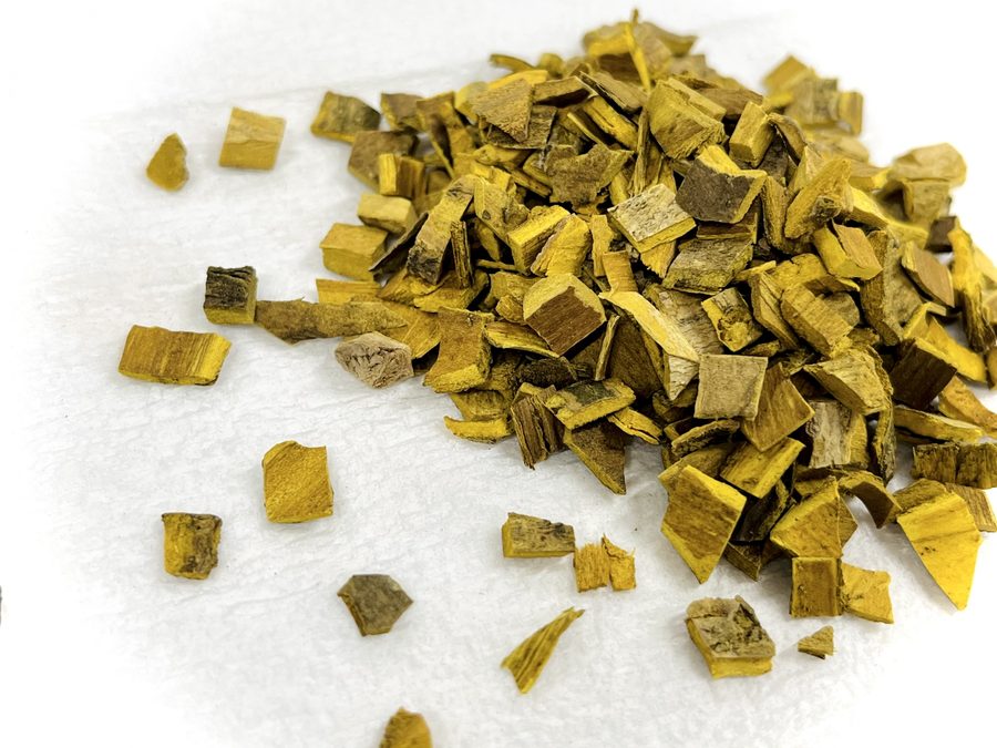 Dried yellow inner bark of the amur cork tree (kihada)